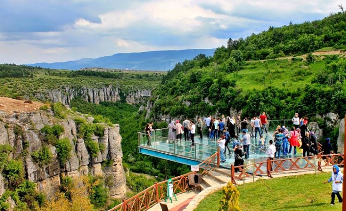 Rumkale'ye doğa ile uyumlu Cam Teras yapılacak.